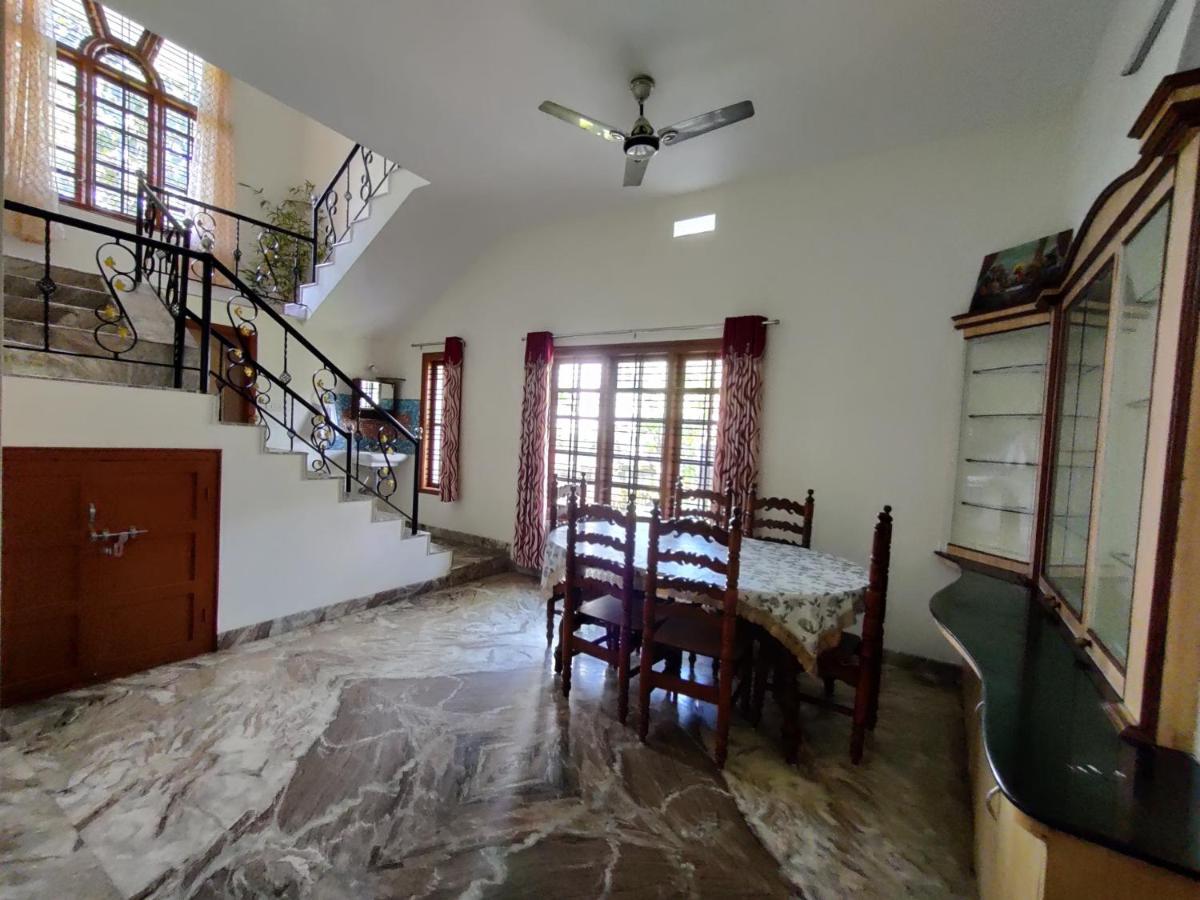 Spacious 3-Bedroom Private Villa In Mangalore - Ideal Getaway For Family And Friends 외부 사진