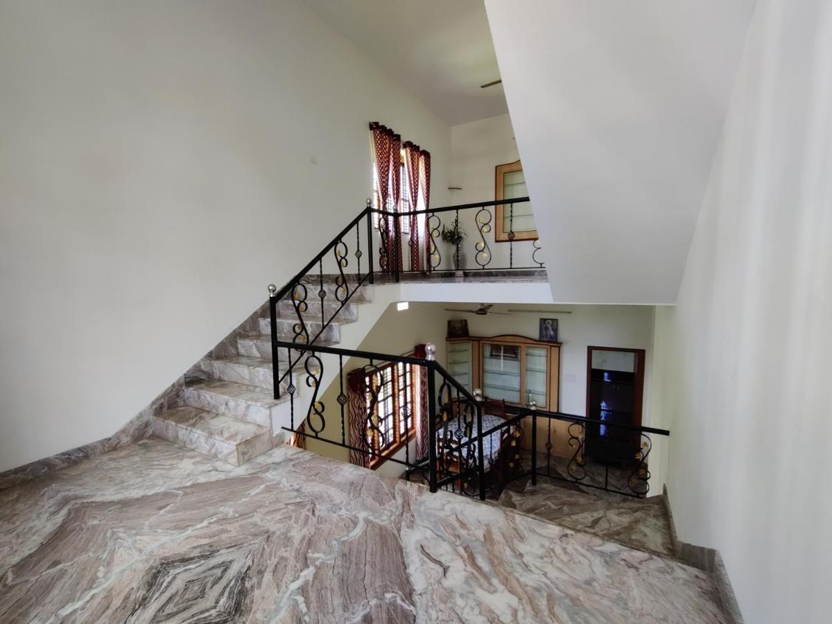 Spacious 3-Bedroom Private Villa In Mangalore - Ideal Getaway For Family And Friends 외부 사진