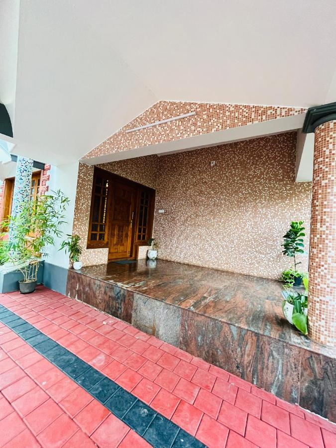 Spacious 3-Bedroom Private Villa In Mangalore - Ideal Getaway For Family And Friends 외부 사진