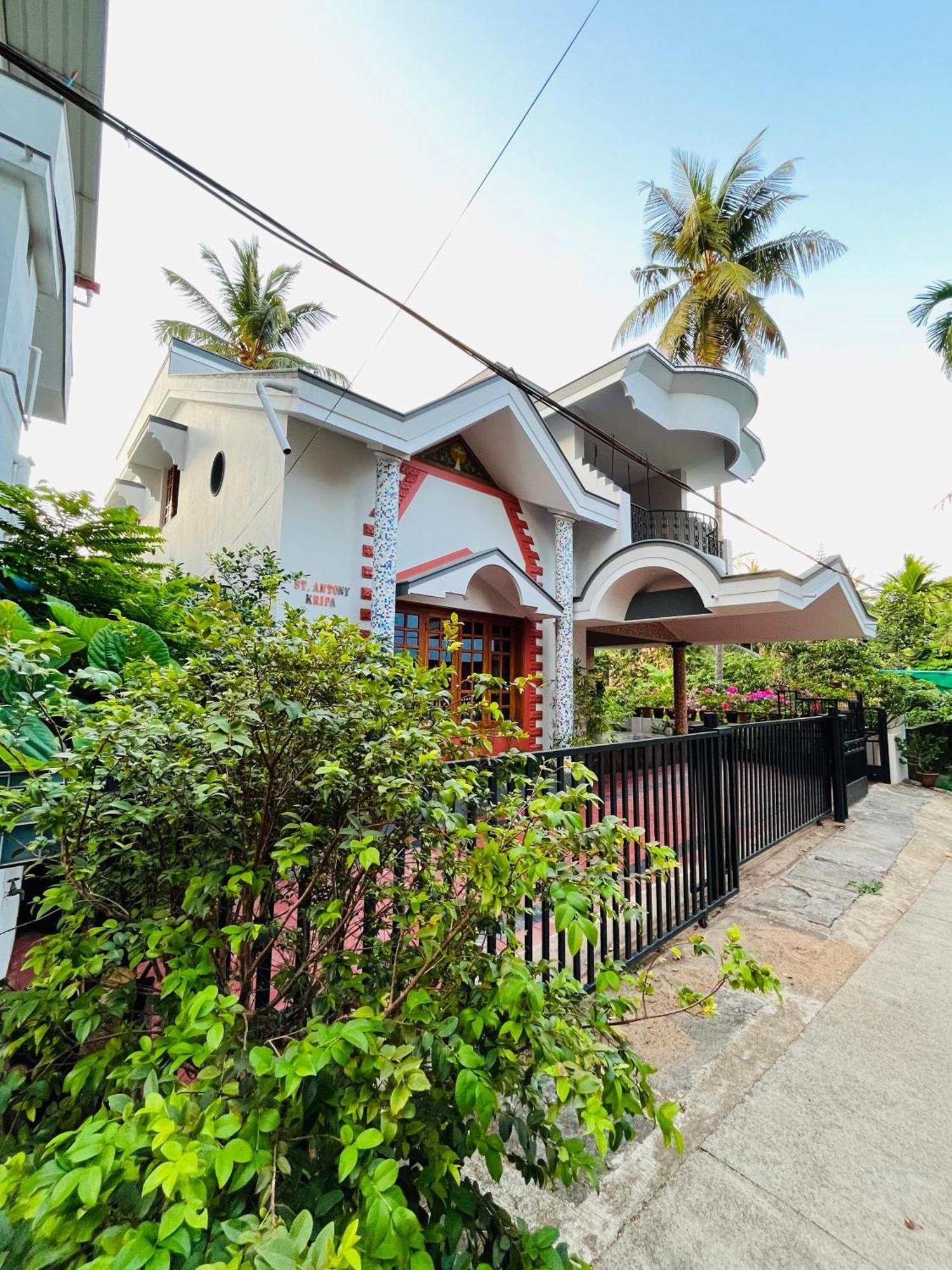 Spacious 3-Bedroom Private Villa In Mangalore - Ideal Getaway For Family And Friends 외부 사진