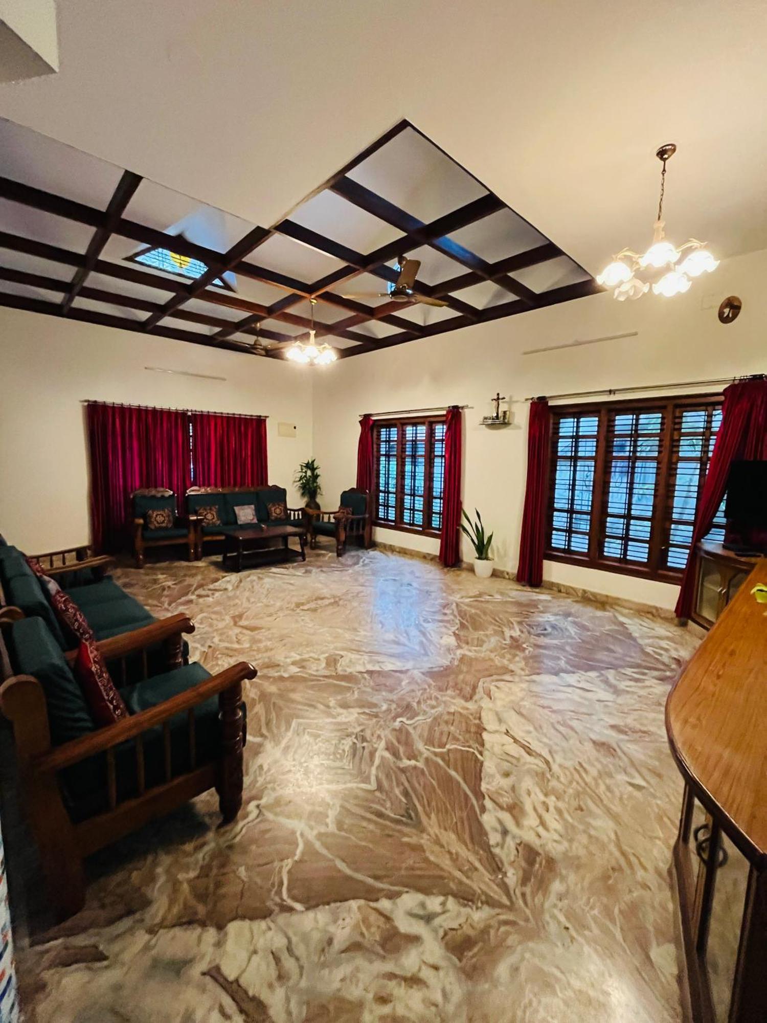 Spacious 3-Bedroom Private Villa In Mangalore - Ideal Getaway For Family And Friends 외부 사진