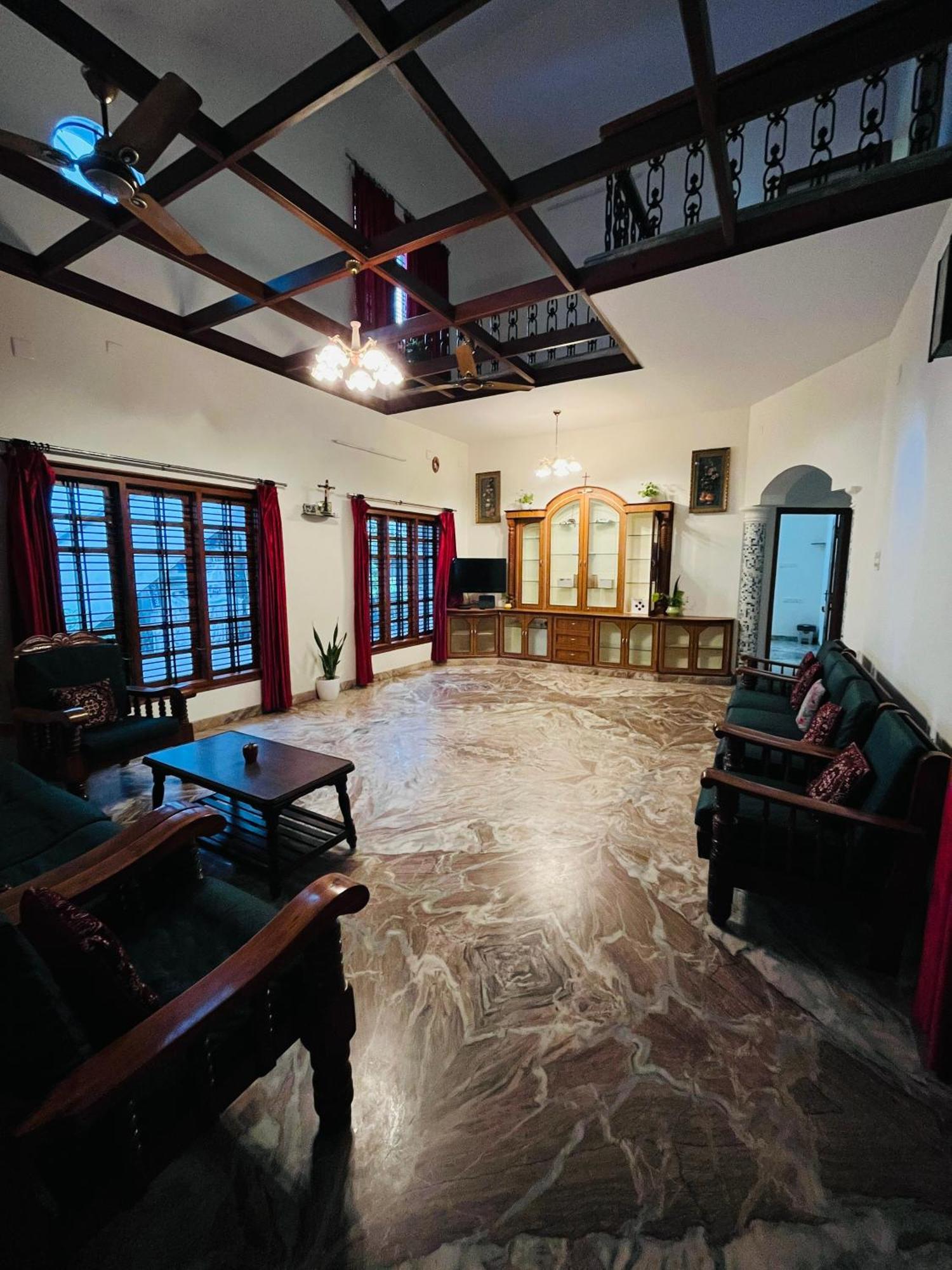 Spacious 3-Bedroom Private Villa In Mangalore - Ideal Getaway For Family And Friends 외부 사진
