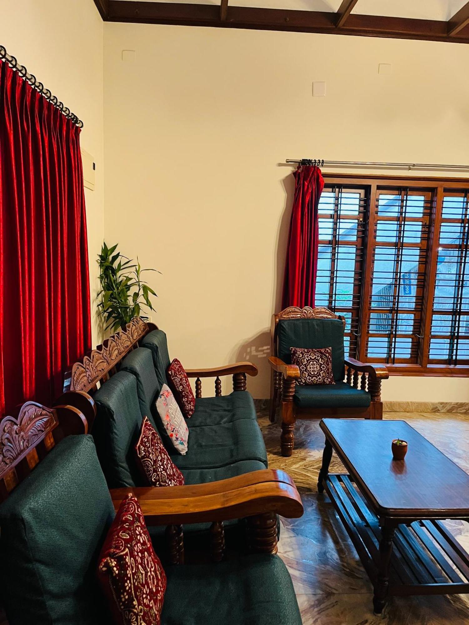 Spacious 3-Bedroom Private Villa In Mangalore - Ideal Getaway For Family And Friends 외부 사진