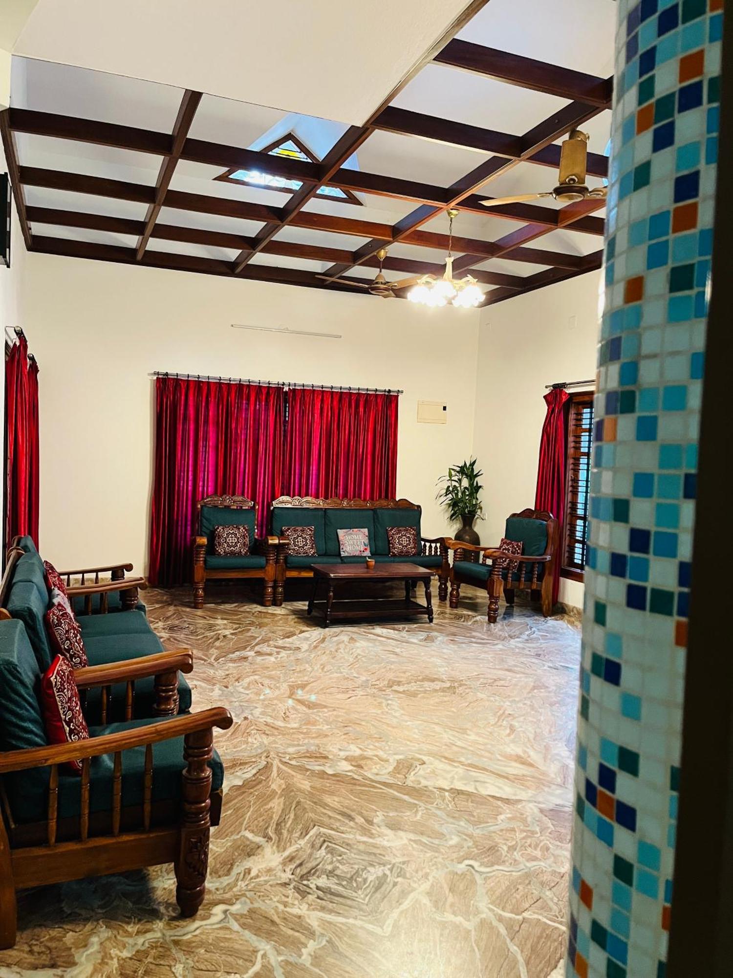 Spacious 3-Bedroom Private Villa In Mangalore - Ideal Getaway For Family And Friends 외부 사진
