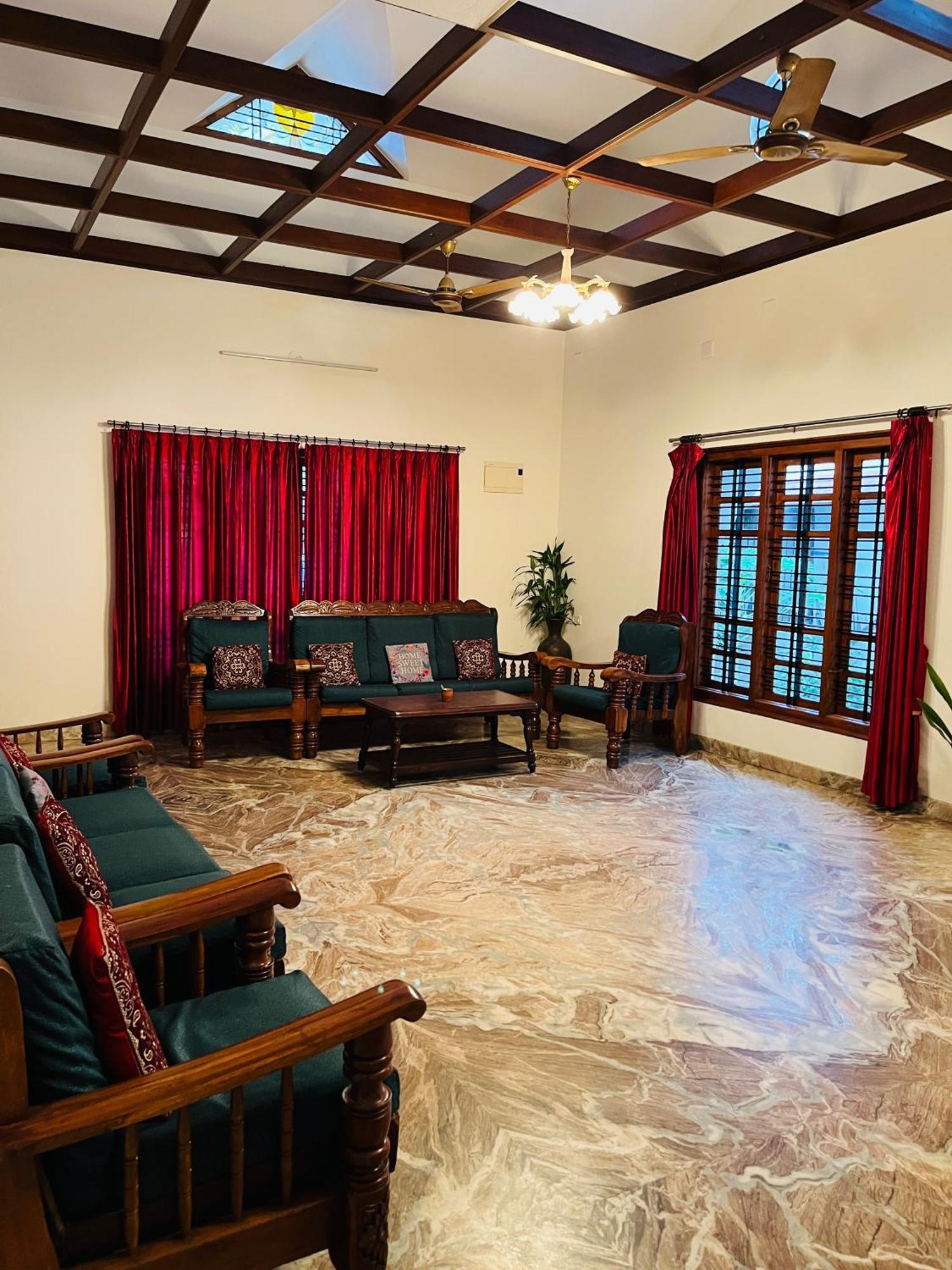 Spacious 3-Bedroom Private Villa In Mangalore - Ideal Getaway For Family And Friends 외부 사진